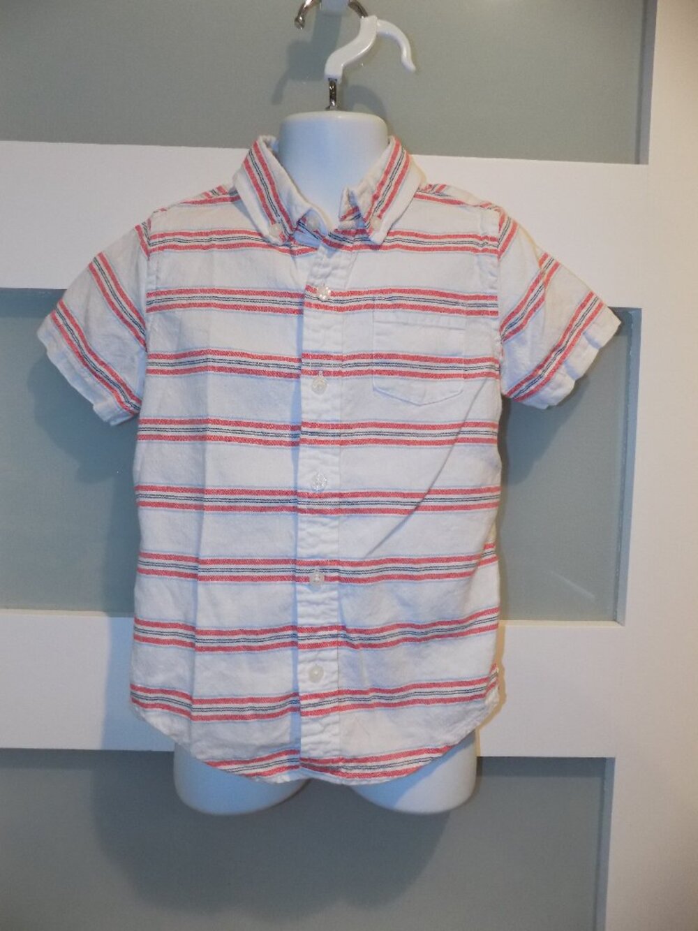 Janie and Jack Boys White W/Red,Blue Stripes SS Button Down Shirt Size 4 Boy's